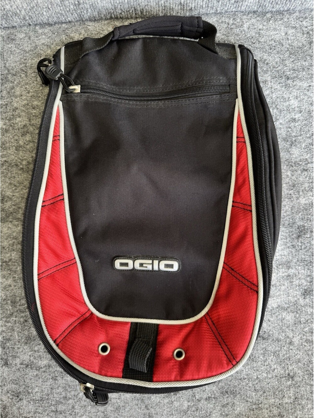 OGIO Shoester Golf Shoe Bag Red Black Travel Carry Case w/ Divider & Pocket.